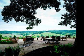 Blueberry Hill Estate Hotel Paoli Exterior photo